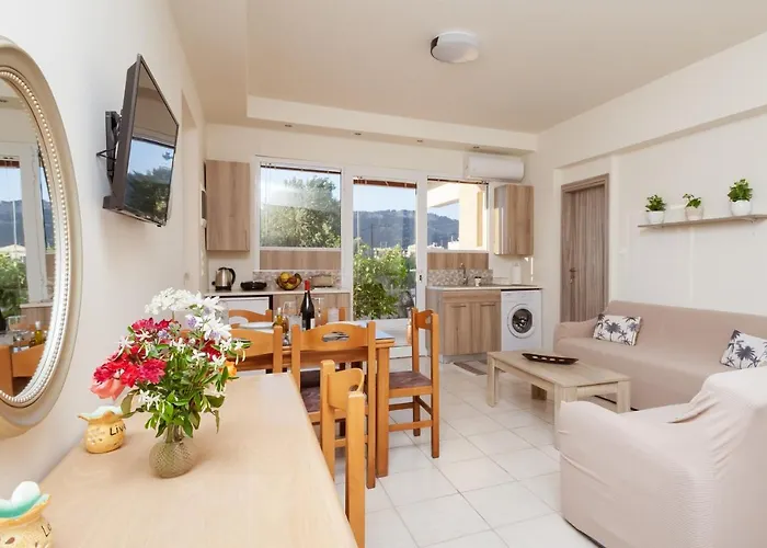 Apartment Artemis Fani Pastida