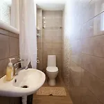 Artemis Fani דירה