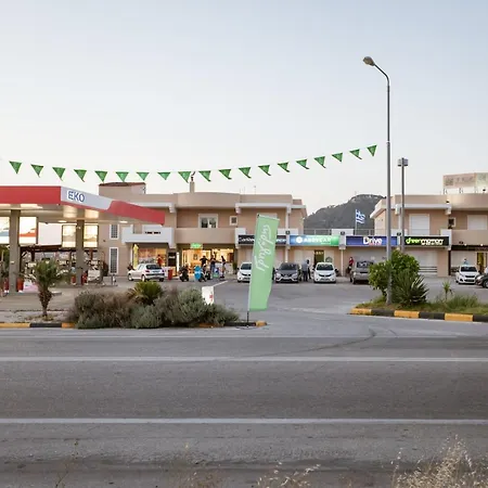 Artemis Fani דירה *