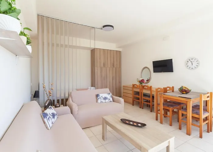 Artemis Fani * פסטידה