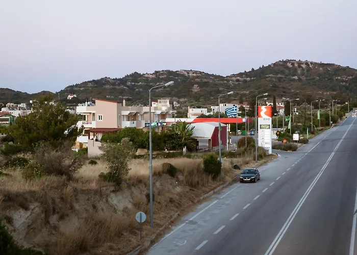 Artemis Fani פסטידה