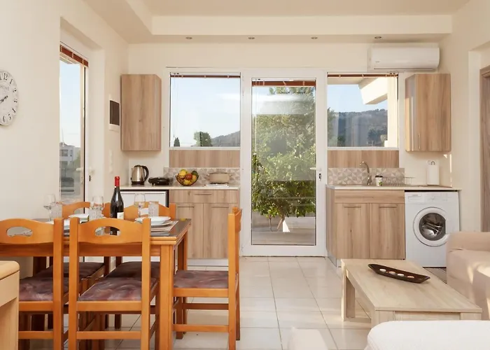 Artemis Fani Apartment *