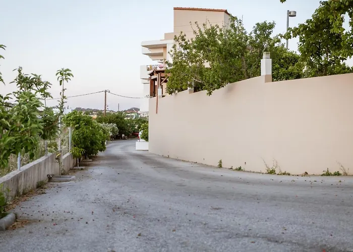 Artemis Fani Apartment Pastida